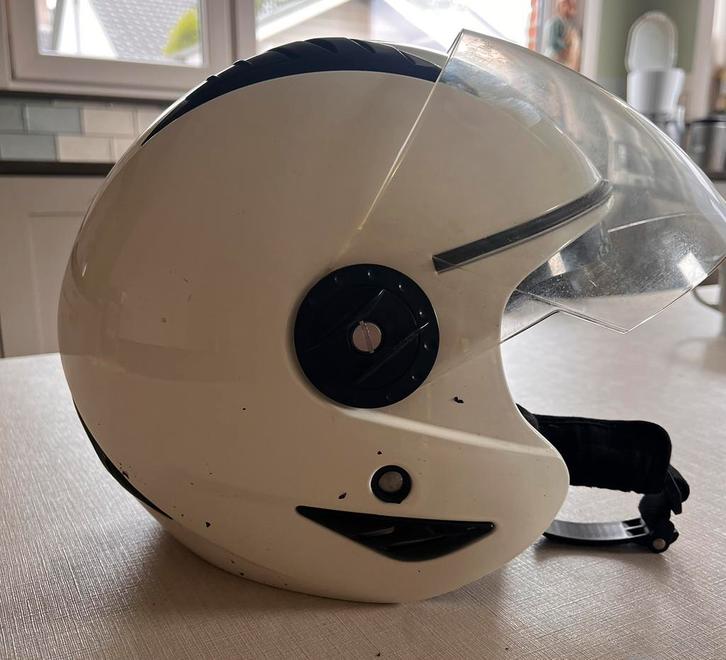 Witte open motorhelm maat L (59–60) – met vizier, Vélos & Vélomoteurs, Casques de cyclomoteur, Utilisé, Large, Enlèvement