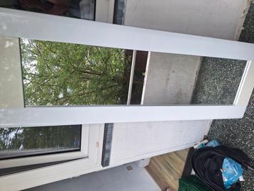 Spiegel te koop
Afmetingen: 170  50 cm beschikbaar voor biedingen