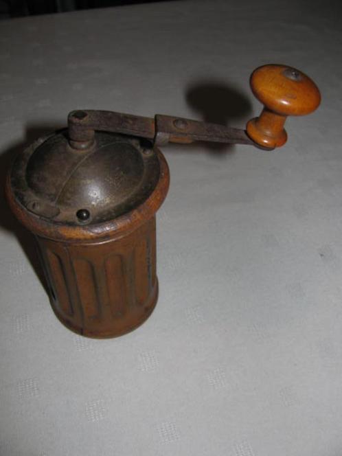 Peugeot reis koffiemolen model G0., Antiek en Kunst, Antiek | Keukengerei, Ophalen of Verzenden