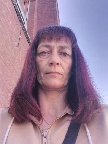 Gezocht, Contacts & Messages