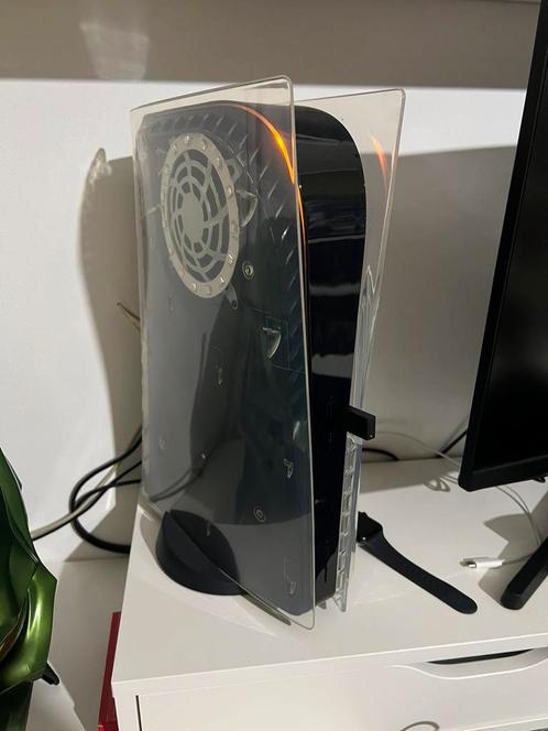 Playstation 5 met rgb en extra faceplates, Games en Spelcomputers, Spelcomputers | Sony PlayStation 5, Zo goed als nieuw, Playstation 5