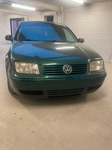 Volkswagen Bora V5 2.3 v5 Highline, Autos, Achat, Bora, Air conditionné, Particulier