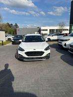 Ford Focus Clipper 1.5i EcoB. 110kW S/S Aut. Titanium, Auto's, Ford, Stof, 110 kW, 4 cilinders, Wit