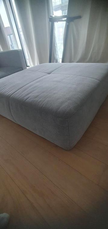 126x 126cm Grijze poef, zonder poten beschikbaar voor biedingen