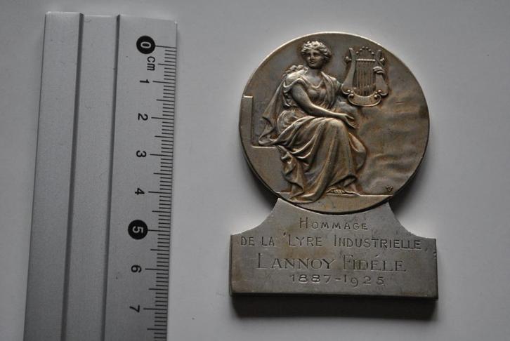 Médaille Hommage de la Lyre Industrielle Lannoy Fidèle RARE, Postzegels en Munten, Penningen en Medailles, Overige materialen