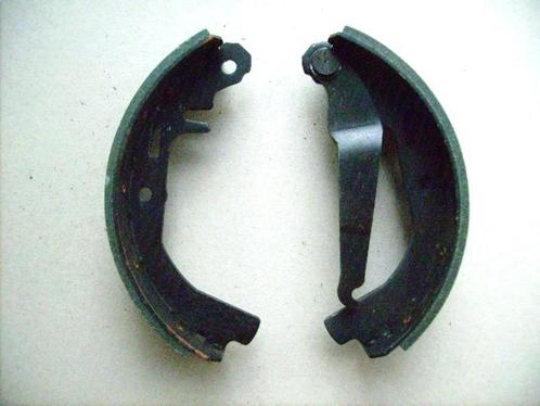 Achterste Remsegmenten Opel en Vauxhall Oldtimer, Auto-onderdelen, Remmen en Aandrijving, Oldtimer onderdelen, Opel, Renault, Toyota