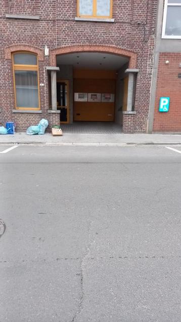 Garage  te koop  achter grote poort, Immo
