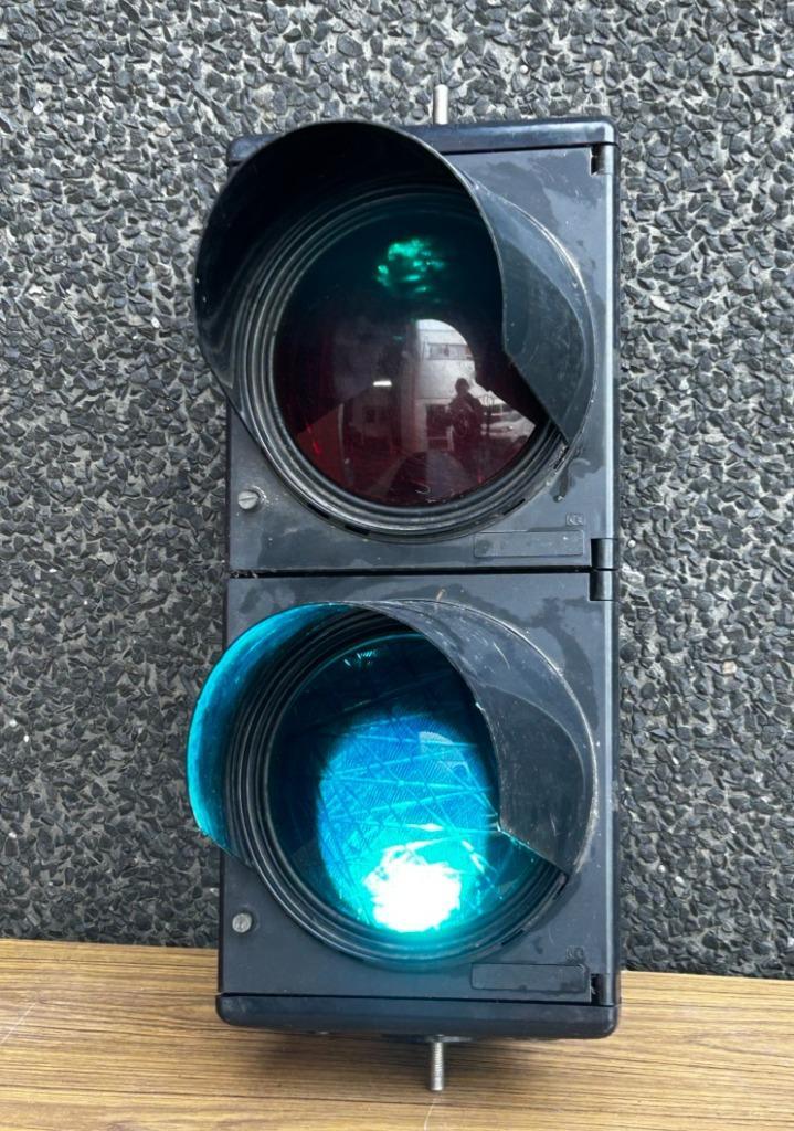 Feu de signalisation, vert/rouge, Antiquités & Art, Curiosités & Brocante, Enlèvement ou Envoi