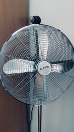 Krachtige ventilator op hoge voet, Ophalen, Zo goed als nieuw