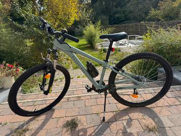 VTT semi-suspendu neuf ! Rockrider ST500 26” (9-12 ans) beschikbaar voor biedingen