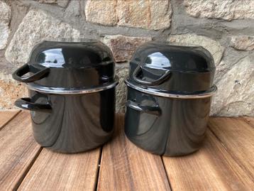 Lot de deux casseroles à moules beschikbaar voor biedingen