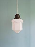 Skyscraper Art Deco hanglamp in witte opaline, 1920-30, Antiek en Kunst, Antiek | Verlichting, Ophalen of Verzenden