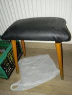vintage poef, Huis en Inrichting, Zetels | Voetbanken en poefs, Ophalen