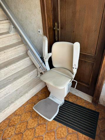 Traplift stannah beschikbaar voor biedingen