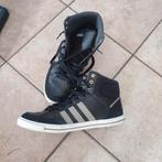 Adidas schoen 43.5, Ophalen of Verzenden, Zo goed als nieuw, Adidas, Sportschoenen
