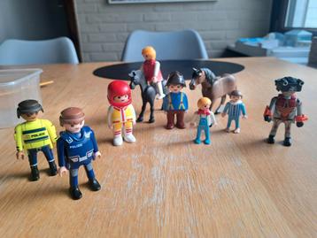 10 playmobil mannetjes prima staat  beschikbaar voor biedingen