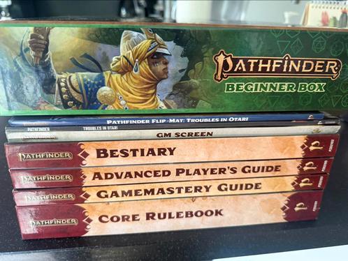 Pathfinder Second Edition collectie. Incl Beginner Box etc, Hobby en Vrije tijd, Gezelschapsspellen | Bordspellen, Zo goed als nieuw