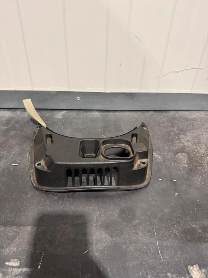 Vespa GTS afdekscherm helmbak, Motoren, Onderdelen | Overige, Ophalen of Verzenden