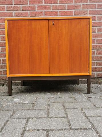 Vintage wandkast / kast jaren 70  beschikbaar voor biedingen