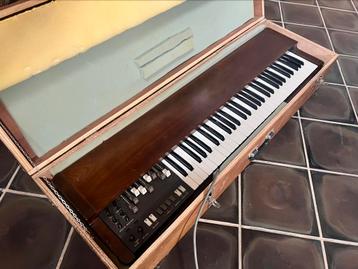 Korg CX3 drawbar orgel met flight case