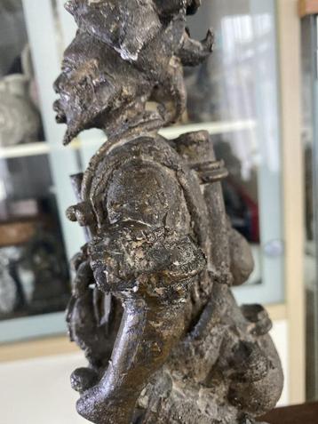 afrikaanse oba strijder-benin 33cm 7kg beschikbaar voor biedingen