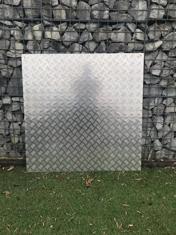 Plaques diamantées en aluminium usagées soignées 100 cm x 10