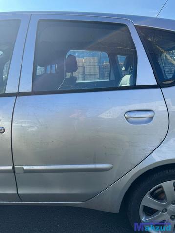 Mitsubishi colt 6 grijs 16H links achter deur 2004-2014 beschikbaar voor biedingen