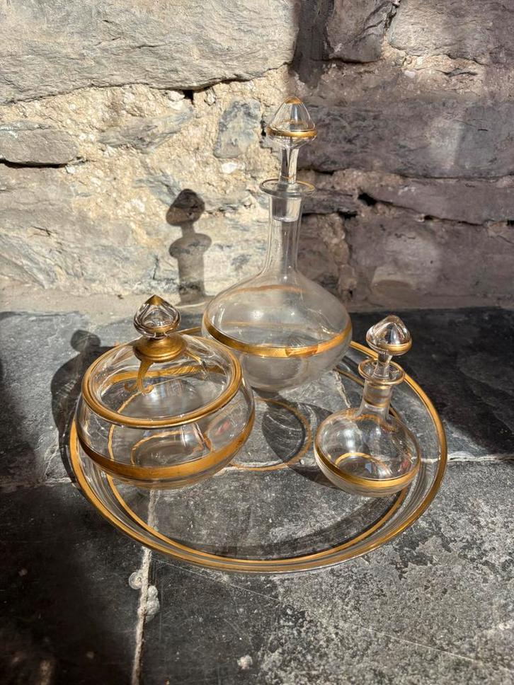 Glazen toiletset met goudkleurige details (1900), Antiek en Kunst, Antiek | Glaswerk en Kristal, Ophalen of Verzenden