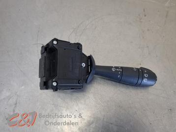 Ruitenwis Schakelaar van een Renault Trafic beschikbaar voor biedingen