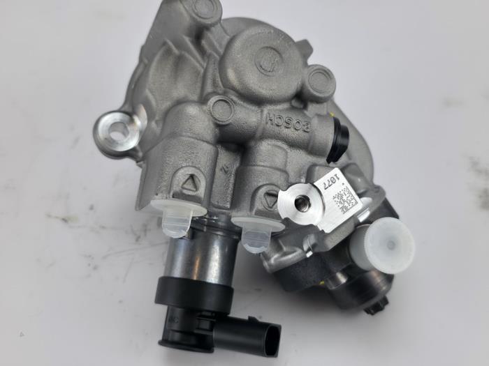 Pompe diesel d'un Mercedes E-Klasse, Autos : Pièces & Accessoires, Systèmes à carburant, Mercedes-Benz, Utilisé, 3 mois de garantie