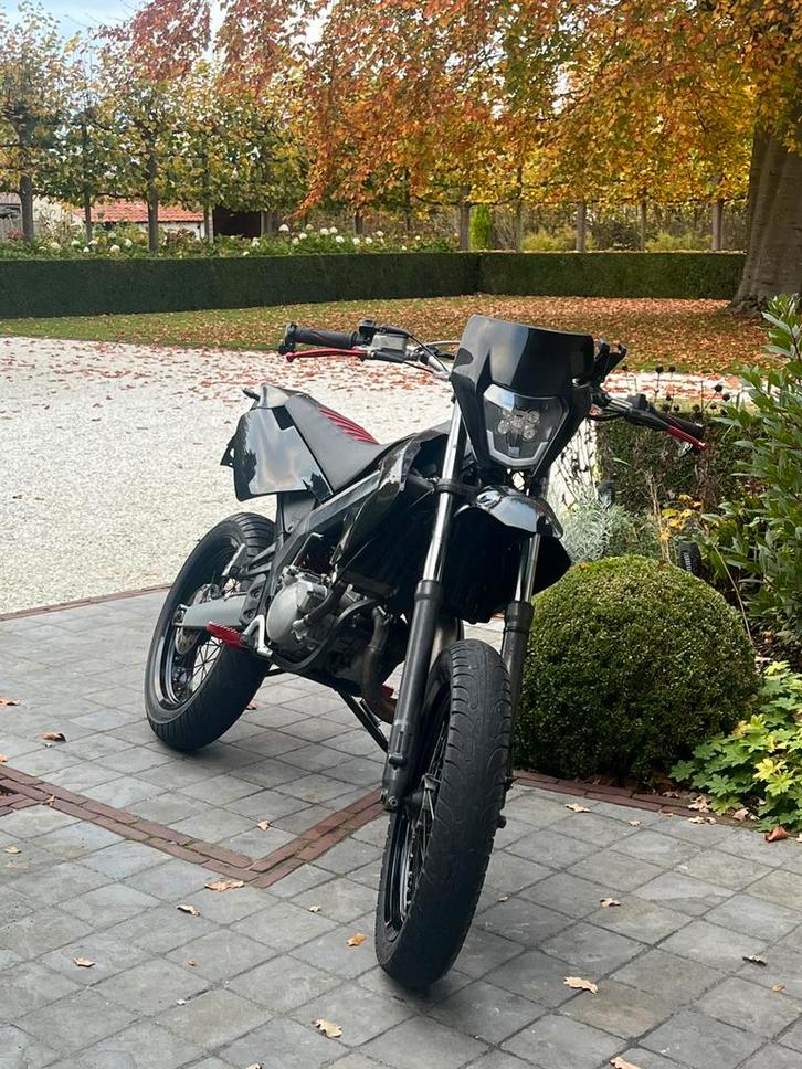 Derbi senda xtreme 50 cc (2005), Fietsen en Brommers, Brommers | Derbi, Zo goed als nieuw, Ophalen