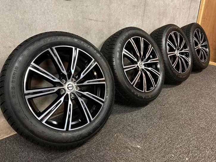 Jantes Volvo XC60, ensemble jantes d'hiver + pneus d'hiver, Autos : Pièces & Accessoires, Pneus & Jantes, Pneus et Jantes, Pneus hiver