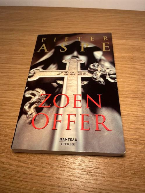 Pieter Aspe - Zoenoffer, Boeken, Thrillers, Zo goed als nieuw, Ophalen of Verzenden