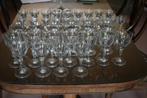 Set van 42 antieke glazen, Ophalen