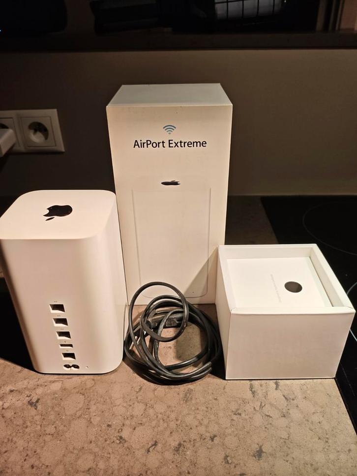 Apple AirPort Extreme, Computers en Software, Accesspoints, Zo goed als nieuw, Ophalen
