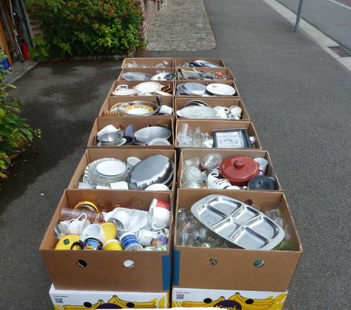 caisses de vaisselle (25 caisses dispos), Huis en Inrichting, Keuken | Servies, Gebruikt, Ophalen