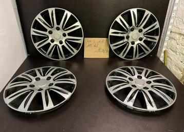 4 universele 16" wieldoppen superprijs 6€/4 beschikbaar voor biedingen