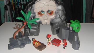 PLAYMOBIL PIRATENHOL beschikbaar voor biedingen