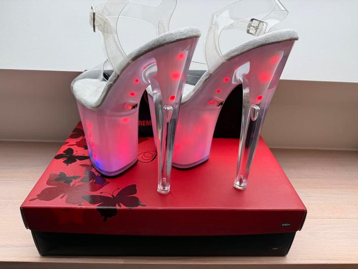 Pleaser Discolite LED – maat 38 – 8 inch (20 cm) – nieuw, Kleding | Dames, Schoenen, Nieuw, Sandalen of Muiltjes, Wit, Ophalen of Verzenden