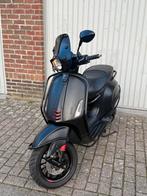 Vespa sprint A-klasse iget 2018 full-option, Fietsen en Brommers, Ophalen, Zo goed als nieuw