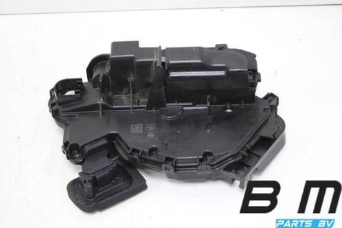 Portierslot linksvoor VW Tiguan 5NA Allspace 17A837015, Auto-onderdelen, Interieur en Bekleding, Gebruikt