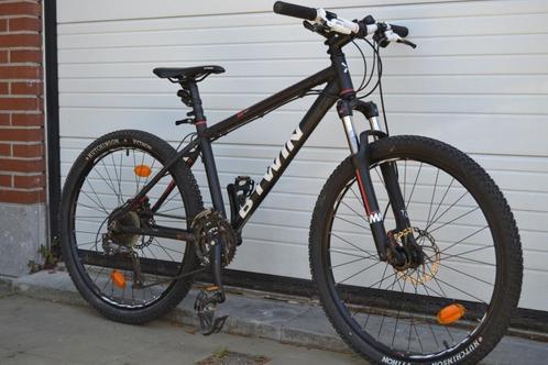 VTT B'Twin Rockrider 520 - Très bon état, Fietsen en Brommers, Fietsen | Crossfietsen en BMX, Zo goed als nieuw, Aluminium, Ophalen
