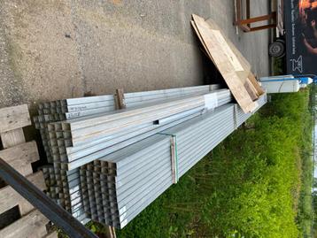 metalen profielen beschikbaar voor biedingen