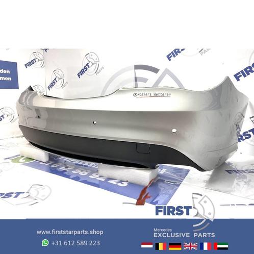 W117 C117 X117 CLA ACHTERBUMPER + DIFFUSER ZILVER GRIJS 2013, Auto-onderdelen, Carrosserie, Bumper, Mercedes-Benz, Achter, Gebruikt