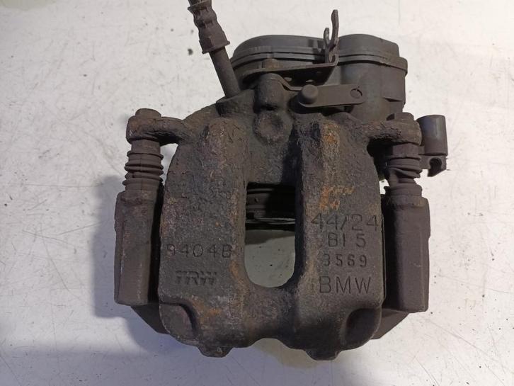 REMKLAUW RECHTS ACHTER BMW 5 serie (F10) (32345699), Auto-onderdelen, Remmen en Aandrijving, BMW, Gebruikt