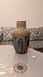 Art Nouveau bloemmotief aardewerken vaas, Enlèvement