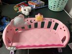 Lit pour poupée avec musique, berceuse, Enfants & Bébés, Jouets | Poupées, Enlèvement ou Envoi, Comme neuf, Autres types