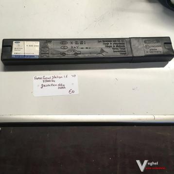 Ford Focus Station 1.8 2007 Wagennr 2500024 Gevarendriehoek beschikbaar voor biedingen