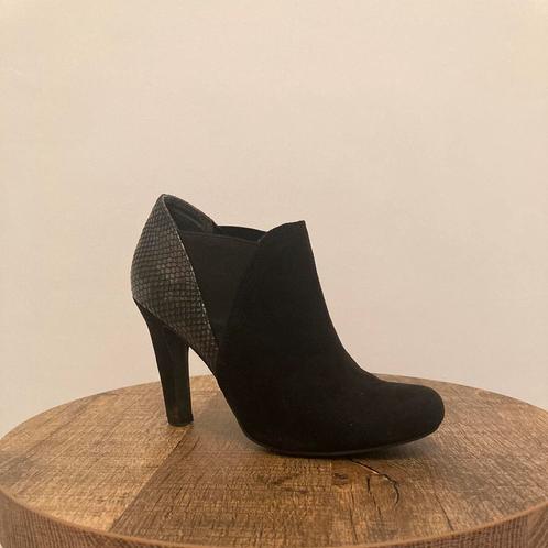 Enkellaarsjes met hak, Kleding | Dames, Schoenen, Zo goed als nieuw, Lage of Enkellaarzen, Zwart, Ophalen of Verzenden