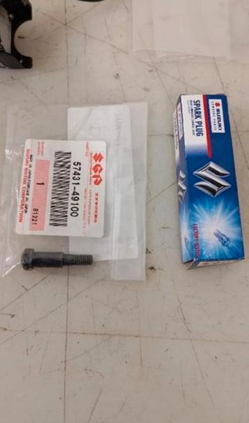 Pièces pour Suzuki lt 50 et Suzuki lt 80 beschikbaar voor biedingen